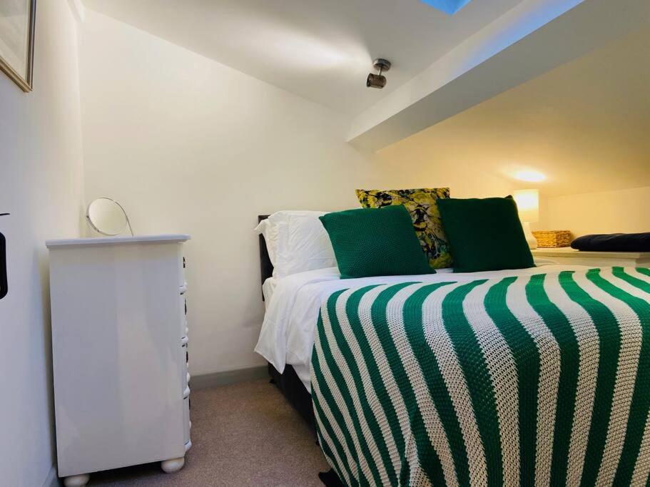 The Owl House Cottage Welsh Newton Common Екстер'єр фото