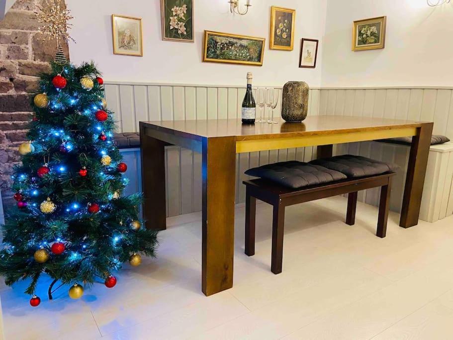 The Owl House Cottage Welsh Newton Common Екстер'єр фото