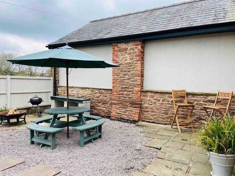 The Owl House Cottage Welsh Newton Common Екстер'єр фото